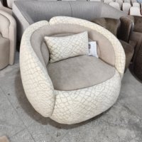 Fauteuil Chesterfield pivotant haut de gamme moderne et luxueux, éco-responsable, en tissu et métal, avec rembourrage en éponge, pour salon