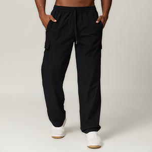 Pantaloni Cargo da Uomo in Nylon con Logo Personalizzato, Tessuto Leggero, Tasche Laterali Utilitarie, Comodi per Uso Quotidiano Casual - Product Image 4