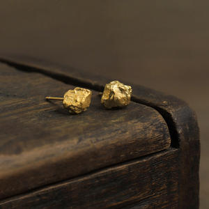 Simple elegante Original bloque de plata Irregular piedra estilo joyería de moda 925 pendiente de plata esterlina para hombres y mujeres - Product Image 2