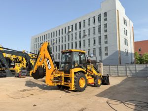รถตักล้อยาง JCB 3CX รุ่นใหม่ อุปกรณ์ประสิทธิภาพสูงสำหรับงานก่อสร้างไซต์งานและโครงการโครงสร้างพื้นฐาน - Product Image 3