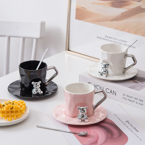 Creative Bear 3D Shape 220ml Office Drinking Water Tea <b>Cups</b> Ceramic Coffee <b>Cup</b> and Saucer Set Coffe Mug Set With Spoon - Product Image 3