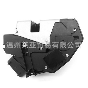 AM5A-U21812-BF ชุดล็อคประตู สำหรับฟอร์ด โฟกัส ปี 2012 ด้านหน้าขวา อะไหล่ทดแทน - Product Image 3