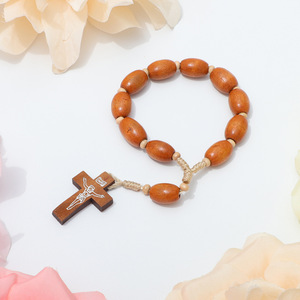 Bracciale con perline in stile <span class=keywords><strong>antico</strong></span>, intrecciato in legno naturale, <span class=keywords><strong>rosario</strong></span> per tenere in mano e pregare, come accessorio religioso. - Product Image 3