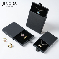 Boîte d'emballage à tiroir coulissant noire pour bijoux, boîte de rangement luxueuse noire pour boucles d'oreilles, boîte en papier texturé avec doublure intérieure en mousse