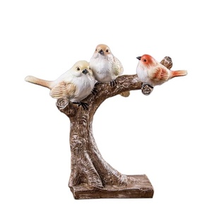 2022 indoor decor bird sound sensor home sensor <span class=keywords><strong>canto</strong></span> uccello con figura di ceppo sensore di movimento statue di <span class=keywords><strong>uccelli</strong></span> in resina - Product Image 1