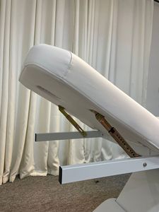 Tête de lit de beauté pliable à double moteur, lit à cils réglables, lit électrique pour cils de salon en cuir PVC écologique - Product Image 4