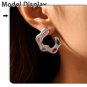 Pendientes de Acero Inoxidable 316L para Mujer, de Segunda Mano, con Zirconia Galvanizada, Irregulares, Estilo Vintage, Premium, Tipo Stud, de Nicho - Product Image 4