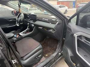 Autos Usados Baratos <span class=keywords><strong>Toyota</strong></span> <span class=keywords><strong>RAV4</strong></span> Híbrido SUV Compacto de 5 Puertas y 5 Asientos, <span class=keywords><strong>Toyota</strong></span> <span class=keywords><strong>RAV4</strong></span> de Segunda Mano de China - Product Image 2