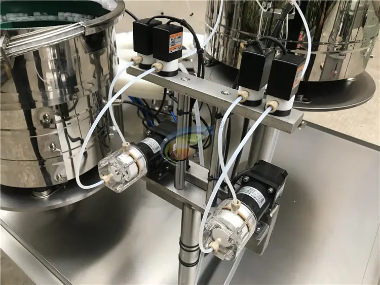 यूरोपीय गर्म टेस्ट ट्यूब भरने की मशीन, 4ml 6ml 8ml टेस्ट ट्यूब भरने कैपिंग मशीन उत्पादन लाइन