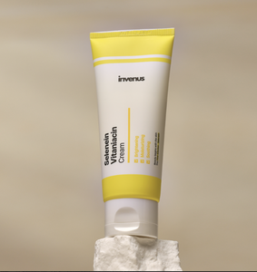 Crème éclaircissante Selenein Vitaniacin, niacinamide, hydratante, texture douce, peau radieuse, soin quotidien de la peau, 50 ml, camélia, pour tous types de peau - Product Image 1