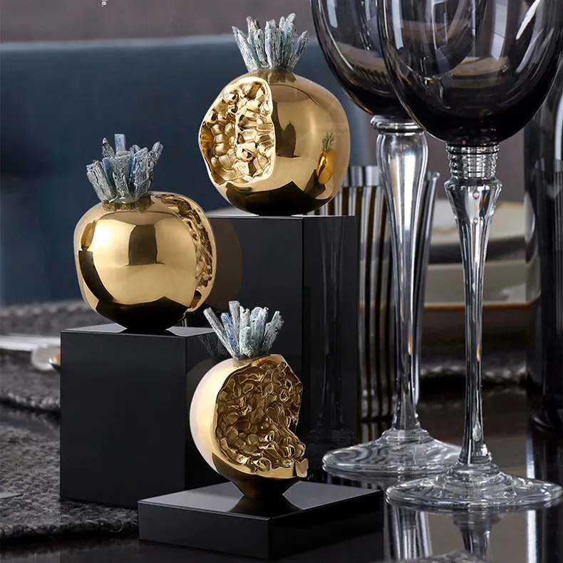 Light Luxury Modern Furnishing Natural Crystal Brass Pomegranate Ornaments Display Home Accessories Decoration Gifts