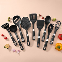 Ensemble d'ustensiles de cuisine en nylon de 9 pièces Casserole antiadhésive Cuillère à soupe à fente Batteur à oeufs Presse-purée Outil de cuisson ménager Ensemble de spatules