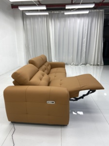 โซฟาหนังแท้ปรับเอนด้วยไฟฟ้า FlexHabitr รุ่นโมเดิร์น 3 ที่นั่ง ดีไซน์แบบโมดูลาร์ พร้อมรีโมทคอนโทรล วัสดุเป็นมิตรต่อสิ่งแวดล้อม - Product Image 4