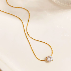 Collana con Ciondolo Minimalista <span class=keywords><strong>in</strong></span> Acciaio Inossidabile 316L Placcato <span class=keywords><strong>Oro</strong></span> 18K Antiossidante con Zirconia Cubica Solitaria per Donna - Product Image 5