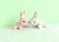 Mini peluche lapin adaptée aux bébés - Lapins en peluche doux à tenir en main, idéal pour le développement sensoriel et les câlins des bébés