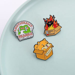 Бирка-наклейка «Нежные чувства», контрастный милый дизайн, с надписью «Сохраняйте в покое», для чувствительных людей, подарок для любителей рюкзаков - Product Image 1