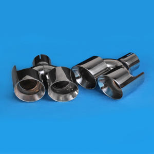 Embout d'échappement chromé poli de 4 pouces en forme de Y, poisson <span class=keywords><strong>volant</strong></span>, coupe inclinée, en acier inoxydable, double embout de silencieux, tuyau d'échappement de voiture - Product Image 1