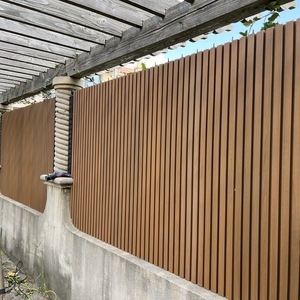 Planches décoratives anti-pourriture recyclables pour clôture de jardin, mur extérieur, terrasse et cloisonnement de jardin, panneau mural extérieur WPC - Product Image 3
