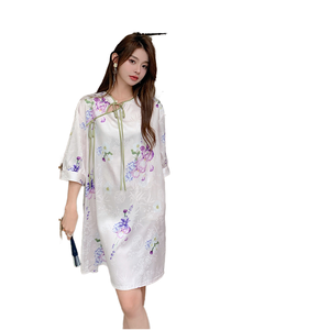 Yaoyueエレガントなナショナルスタイルの女性のラウンジウェア新しい中国サテンナイトドレス弾性ウエスト夏アイスシルク薄いパジャマ用 - Product Image 1