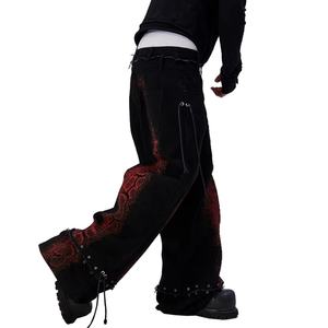 Pantalones Cargo Anchos de Estilo Gótico Punk con Estampado de Serpiente Negra y Roja para Hombre, con Cordón Ajustable, Venta al por Mayor - Product Image 3
