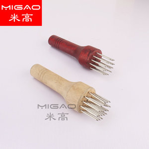 Tenedor para carne Migao con mango de madera y puntas de acero inoxidable para cerdo asado y panceta estofada - Product Image 1