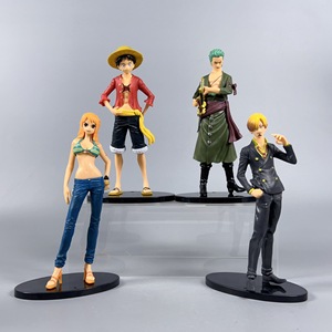 Los más vendidos transfronterizos: Figuras de PVC de Mihawk, las tres formas de Luffy, Empress, Law, Ace y Zoro. ¡Venta al por mayor disponible! - Product Image 3
