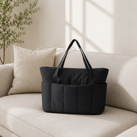Sac fourre-tout matelassé en polyester uni tendance, sac à bandoulière léger en nylon rembourré, sac à main réutilisable pour le shopping et les voyages