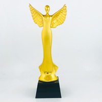 Trophées en métal avec logo personnalisé au design unique Trophées en résine de cristal doré Trophée d'étoile dansante Tasses pour souvenir