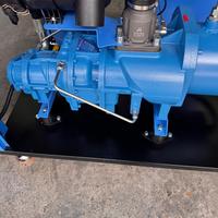 Compresseur d'air horizontal à vis bipolaire à aimant permanent, à fréquence variable, à injection d'huile, refroidi par air, à haut rendement énergétique et à économie d'énergie, solution tout-en-un