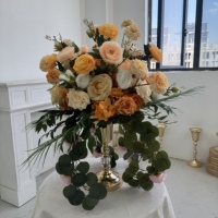 Luxuriöse Rote Künstliche Rosen-Blumenkugel Hochzeitstisch-Mittelstück Seiden-Blumenarrangement Schul- und Partydekoration Handgefertigt