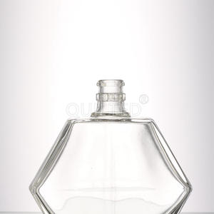 <span class=keywords><strong>Guala</strong></span> Cap Sellado Alto Grado 100mL Botella <span class=keywords><strong>de</strong></span> alcohol <span class=keywords><strong>de</strong></span> vidrio en forma <span class=keywords><strong>de</strong></span> hexágono <span class=keywords><strong>Para</strong></span> Ron Gin Vodka - Product Image 3