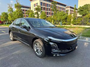 Hongqi <span class=keywords><strong>E</strong></span>-QM5: Tranquillità Elettrica, Progettata per il Viaggio. Serenità Silenziosa, Comfort Spazioso. - Product Image 2