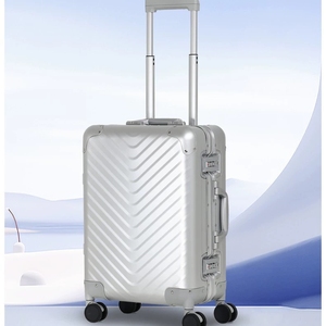 Maleta de Viaje con Ruedas Giratorias, Personalizable con Logotipo, Premium, Ligera, Resistente, Fabricada en Aluminio y Magnesio, con Diseño en V - Product Image 3