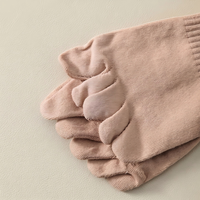 Chaussettes de sport athlétiques respirantes en coton avec logo personnalisé pour hommes et femmes, à cinq doigts, anti-ampoules, à compression, vente en gros