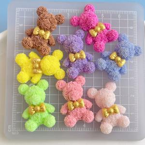 Venta al por mayor 3D Kawaii Petal Tie Teddy Bear Nail Art Charm Colorful Rose Blossom Resin Bear para <span class=keywords><strong>uñas</strong></span> largas - Product Image 4