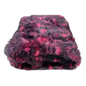 Paquete de 10 Cobijas Matrimoniales Surtidas de Borrega de Pelo Alto - Product Image 4