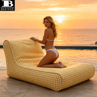 Chaise longue gonflable de luxe en tissu premium à carreaux pour piscine, transat de plage, lit de jour extérieur pour hôtel et complexe hôtelier