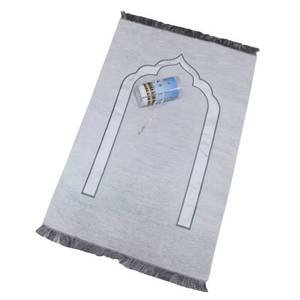 Alfombra musulmana de chenilla con diseño arqueado, lavable, con estampado floral, incluye 99 cuentas de oración, para uso en el hogar y al aire libre, empaquetada en - Product Image 1