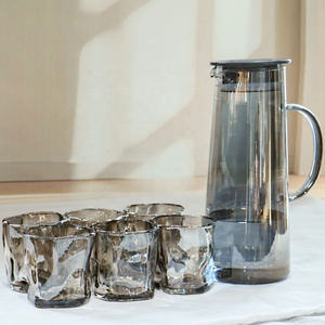 <span class=keywords><strong>Pot</strong></span> <span class=keywords><strong>à</strong></span> <span class=keywords><strong>eau</strong></span> de 1,5 L avec 6 tasses, poignée, style nordique tendance, pour la maison, la cuisine, théière <span class=keywords><strong>en</strong></span> <span class=keywords><strong>verre</strong></span> pour <span class=keywords><strong>eau</strong></span> froide - Product Image 1