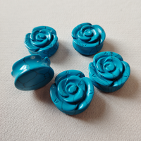 QXB Boucles d'oreilles classiques pour femmes, sculptées à la main, en turquoise bleue et pierre naturelle, type plug et tunnel, pour fêtes et cadeaux d'anniversaire