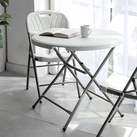 Table utilitaire pliable moderne et portable pour l'extérieur, durable, légère, hauteur réglable, installation facile, pliable, coussin imperméable