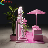 Maßgefertigter Rosa Beauty Pop-Up Wagen mit LED-Beleuchtung Mobiler Verkaufsstand für Hautpflege & Kosmetik Marken-Werbung