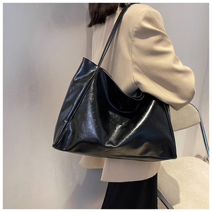Sacs à main vintage pour femmes en <span class=keywords><strong>cuir</strong></span> PU <span class=keywords><strong>souple</strong></span>, sacs à main décontractés pour femmes de <span class=keywords><strong>grande</strong></span> capacité, sacs à main simples de couleur unie pour femmes - Product Image 2