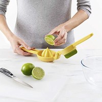 Presse-agrumes manuel multifonctionnel en plastique pour citrons, gadget de cuisine domestique, petit presse-agrumes manuel, pince à citron