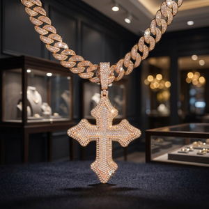 Pendentif Croix KIVORA en Argent 925 Plaqué Or Rose et Rhodium, Moissanite VVS D, Bijoux Hip Hop pour Hommes et Femmes, Breloques Givrées - Product Image 1