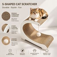Griffoir pour chat en carton ondulé en forme de demi-lune verticale, avec boule de griffage, robuste et durable, jouet d'escalade pour chat
