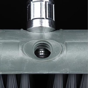 Cepillo para Pisos con Cerdas de Nylon Gris, Mango Largo, Herramienta de Limpieza para Interiores y Exteriores - Product Image 3