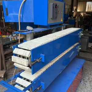 Machine de déroulage de courroies avec conception à vis simple, unités auxiliaires pour tuyaux en PVC, composants principaux incluant pompe, moteur, engrenage - Product Image 1