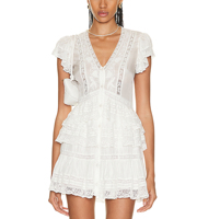 Robes à volants plissées à col en V blanc avec une rangée de boutons sur la robe midi pour femmes