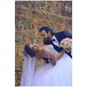 Vestido de novia largo de encaje con diamantes para playa Vestidos De Novia - Product Image 2